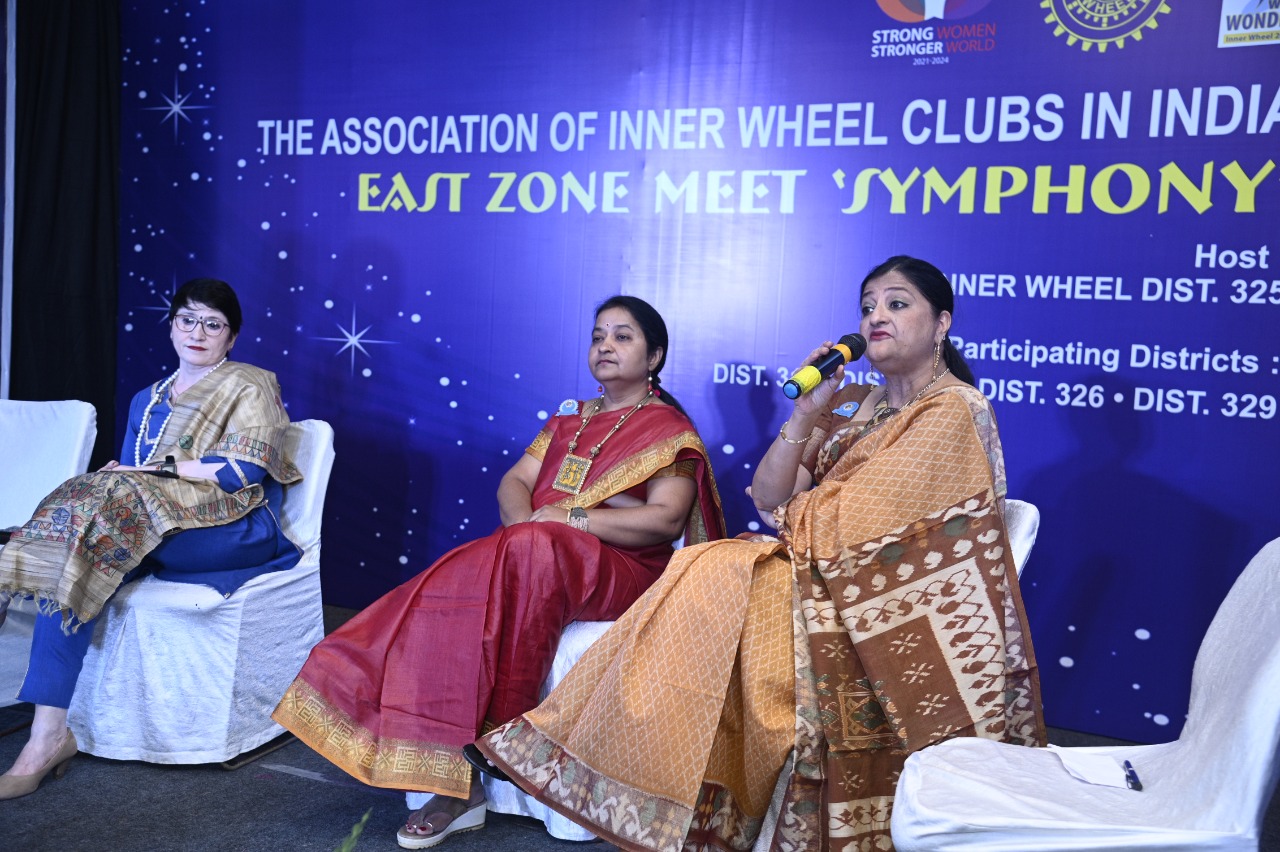 Dr.Ruchi Gupta, Past District Chairman, Dist.329 at the medical chat show  